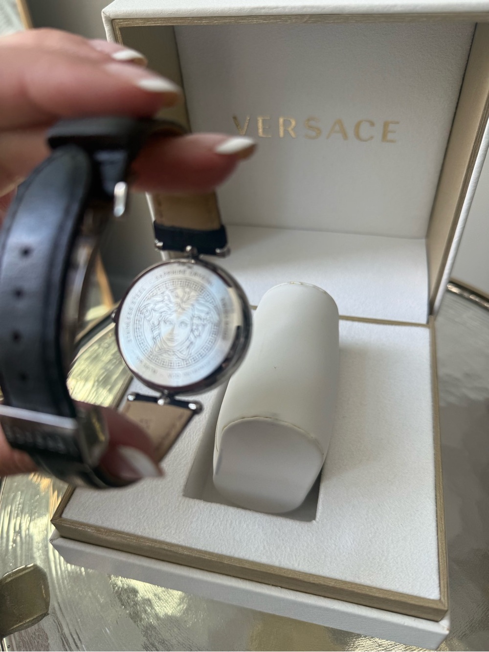 Versace Watch - Picture 4 of 8